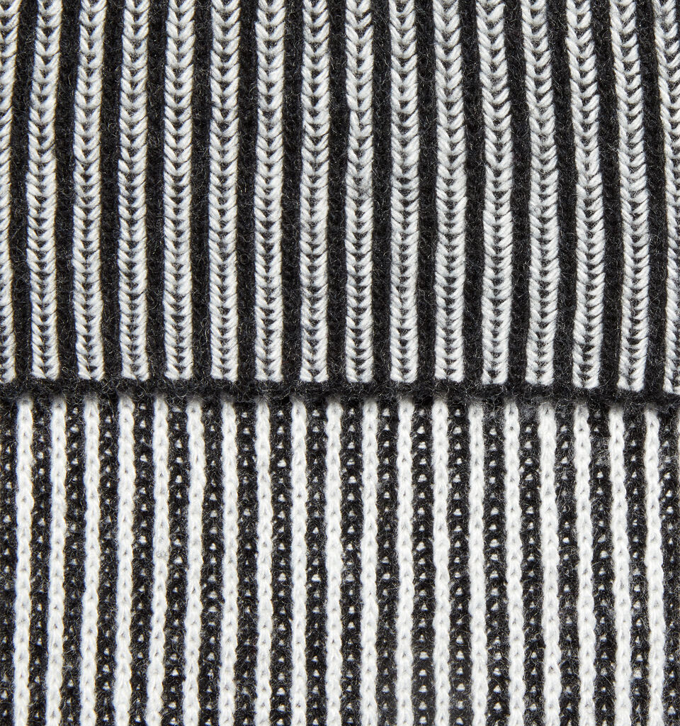 Black knit scarf - null - Gray | Sisley image number 2